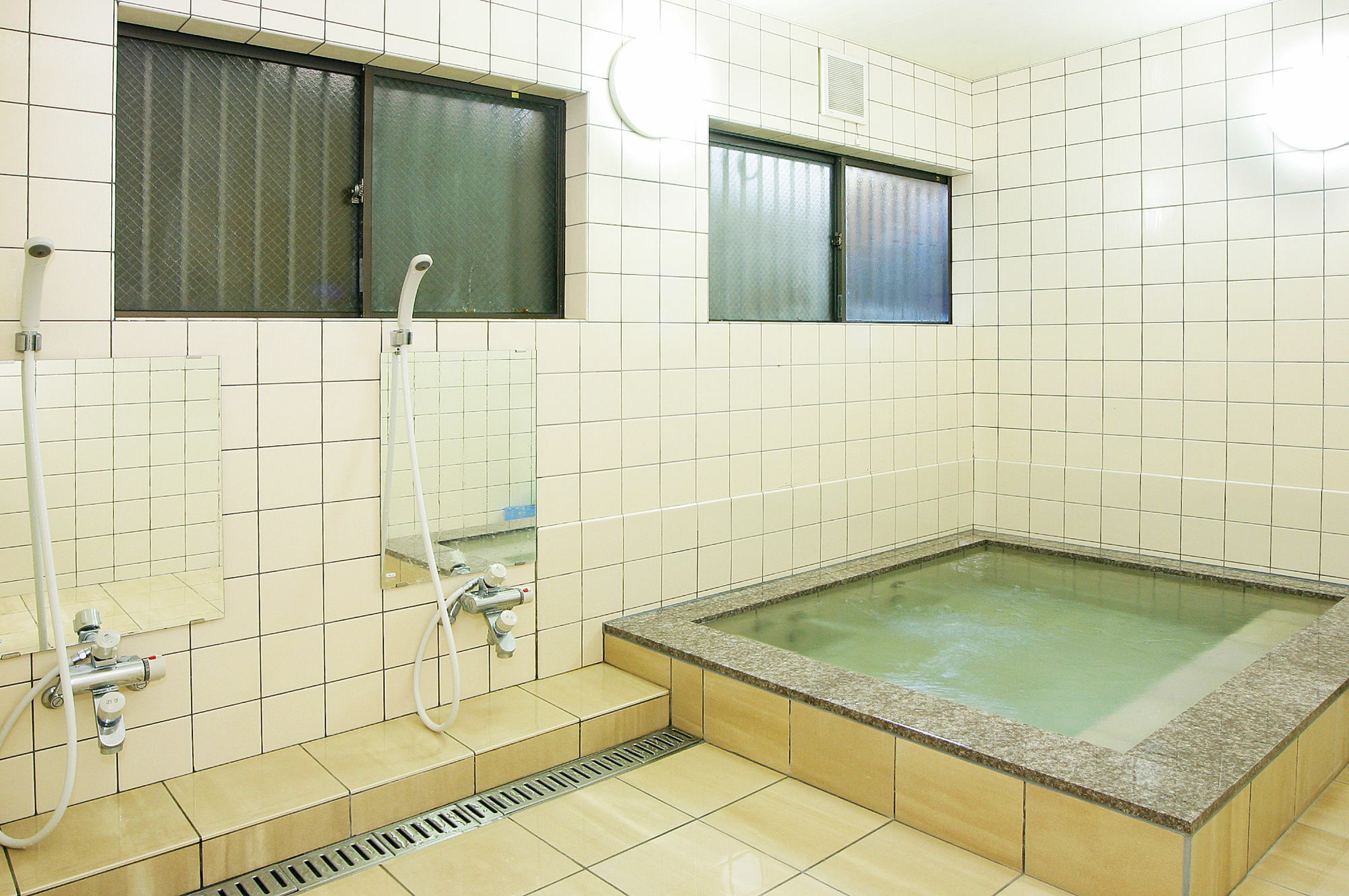 Country house Yawarano-yu Maruya For Women Only Ise